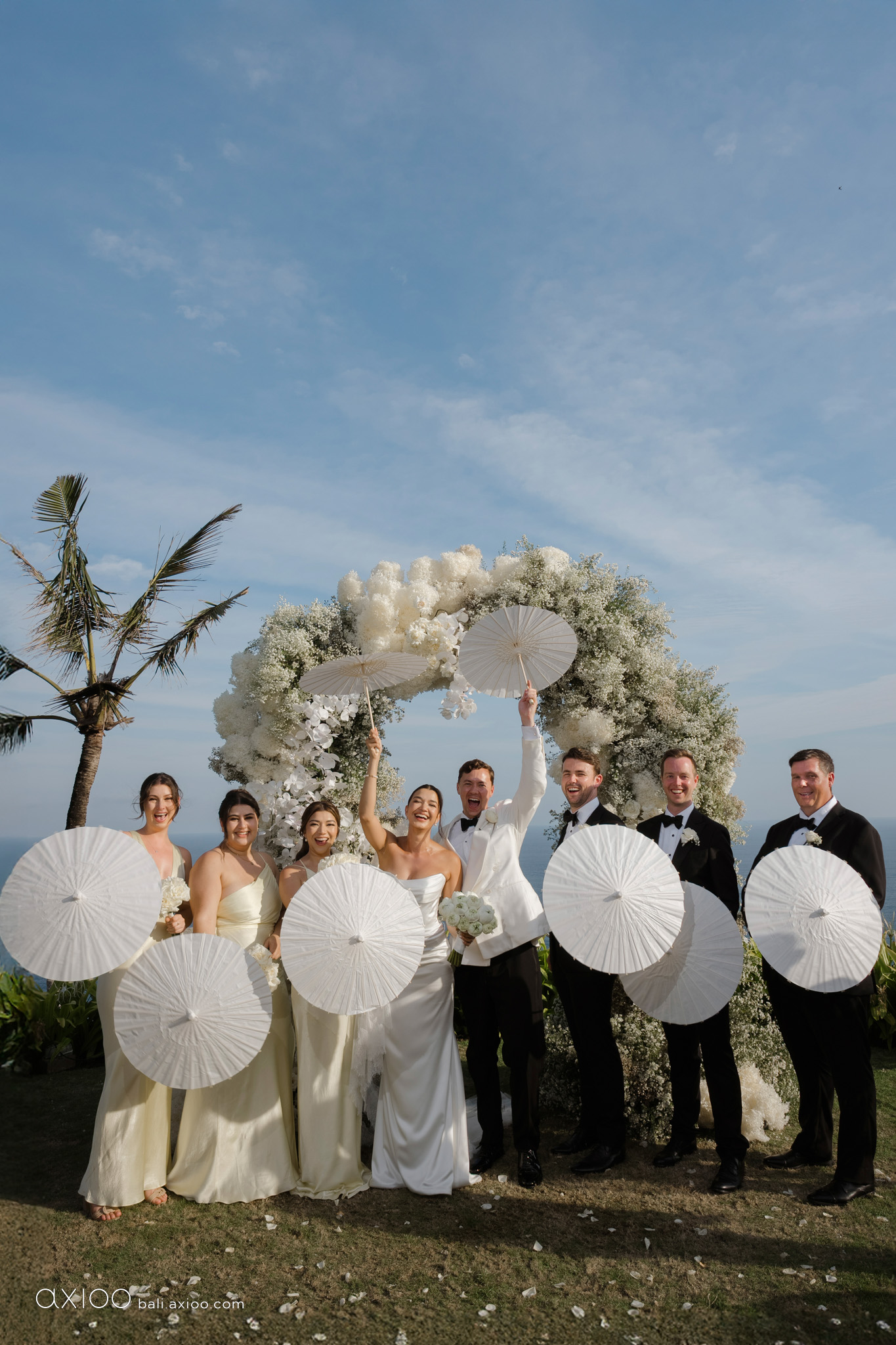 Axioo: In the Spur of the Moment